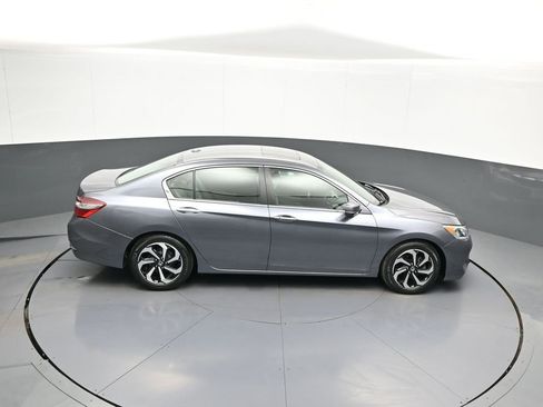 Certified 2017 Honda Accord EX-L image 37