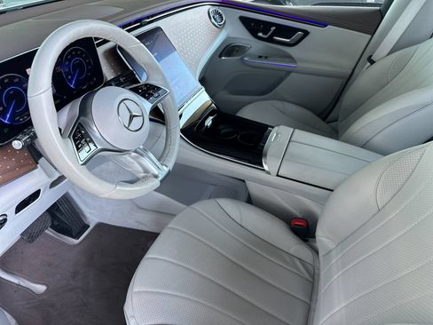 Used 2023 Mercedes-Benz EQE 350+ SUV image 11