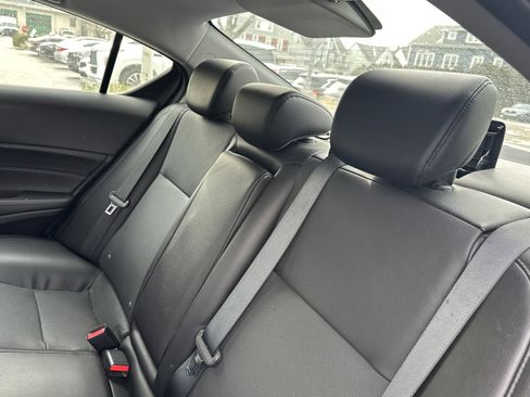 Used 2018 Acura ILX image 10