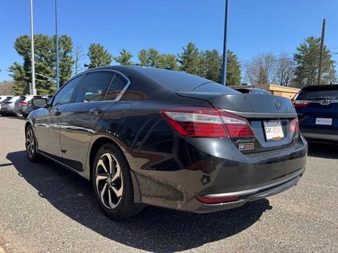 Used 2016 Honda Accord EX image 5