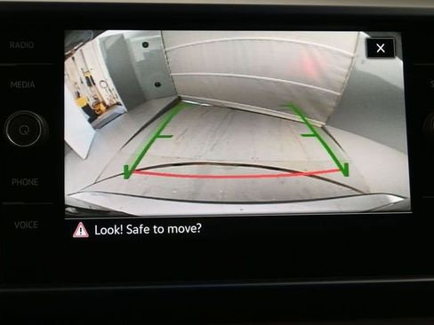 Used 2022 Volkswagen Taos SE FWD image 26