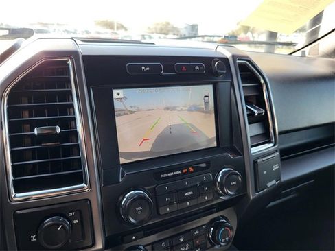 Used 2016 Ford F150 XLT w/ Equipment Group 302A Luxury image 9