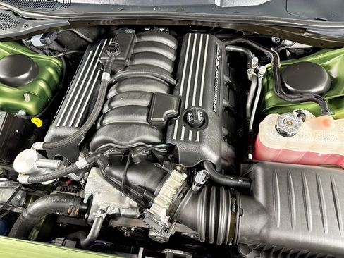 Used 2018 Dodge Challenger R/T Scat Pack w/ Dynamics Package RWD image 14