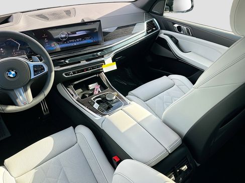 New 2026 BMW X5 sDrive40i w/ M Sport Package RWD image 18