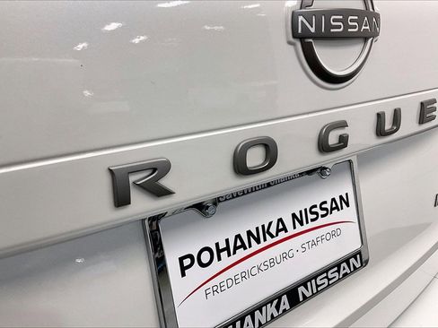 Certified 2025 Nissan Rogue S image 28