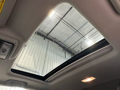 Used 2022 Toyota 4Runner SR5 Premium w/ Moonroof Package image 27