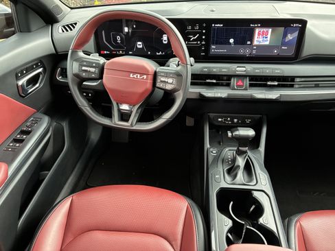 Used 2025 Kia K4 GT-Line w/ GT-Line Premium Package FWD image 18