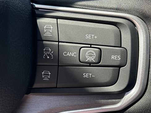 New 2026 Jeep Grand Wagoneer L 4WD w/ Premium Group I image 27