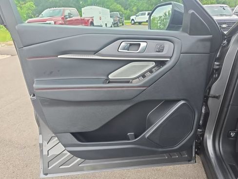 Certified 2025 Ford Explorer ST AWD/4WD image 10
