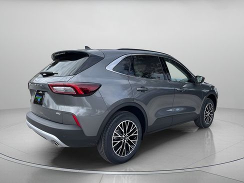 New 2026 Ford Escape SE image 3