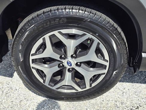 Used 2021 Subaru Forester Premium AWD/4WD image 13