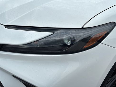 Used 2026 Toyota Camry SE w/ Multimedia Upgrade Package FWD image 9