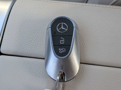 Used 2023 Mercedes-Benz C 300 Sedan image 28