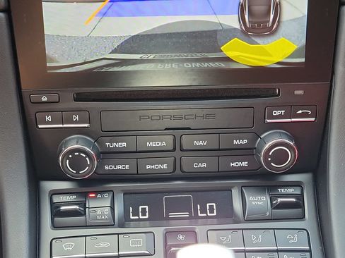 Certified 2017 Porsche 911 Turbo AWD/4WD image 32