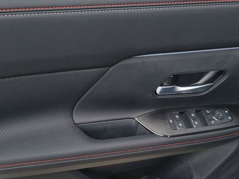 New 2026 Nissan Kicks SR FWD image 22