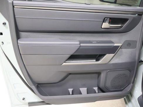 New 2026 Toyota Tundra Platinum AWD/4WD image 11
