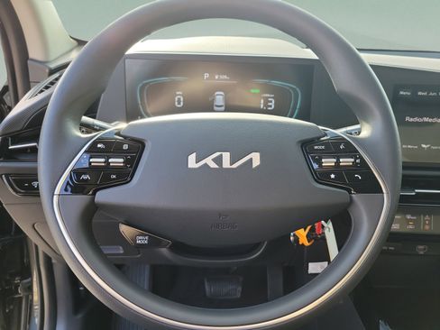 New 2026 Kia Niro LX FWD image 16
