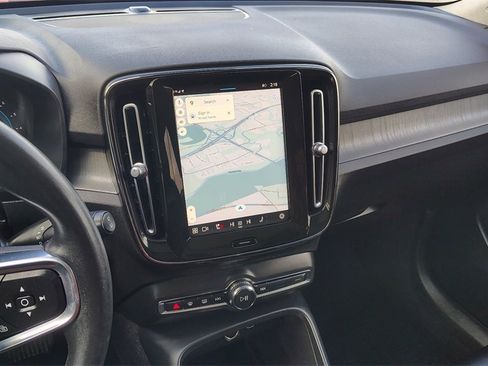 Certified 2023 Volvo XC40 B5 Plus w/ Driver Assist Package image 19