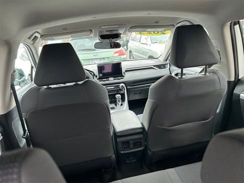 Used 2023 Toyota RAV4 LE image 18
