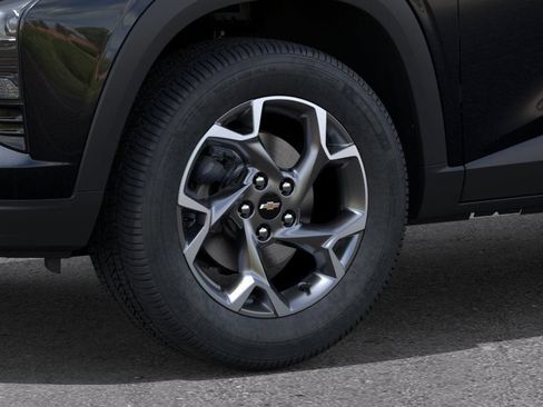 New 2026 Chevrolet Trax LT w/ Sunroof Package FWD image 9