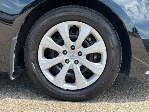 Used 2024 Toyota Corolla LE FWD image 7