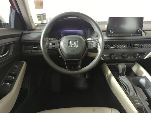 Certified 2025 Honda Accord SE image 12