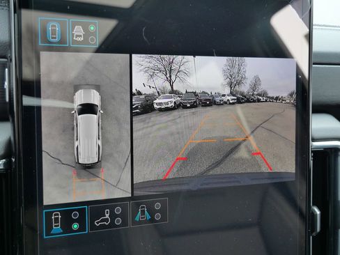 New 2026 GMC Yukon XL Denali w/ Sun & Power Step Package AWD/4WD image 56