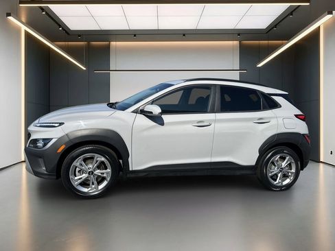 Used 2023 Hyundai Kona SEL w/ Convenience Package AWD/4WD image 2