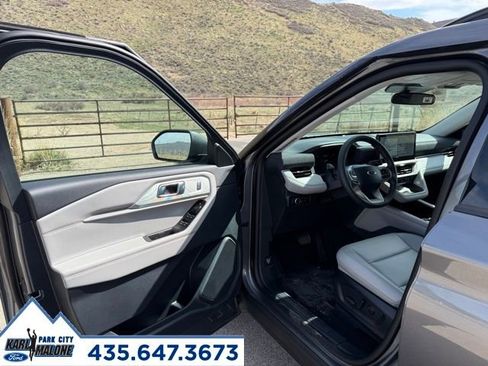 New 2026 Ford Explorer Active image 41