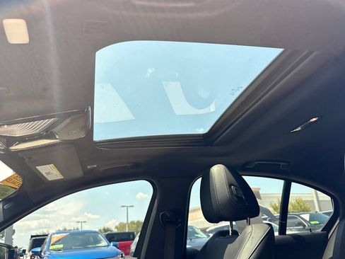 Used 2022 BMW M340i w/ Premium Package RWD image 9