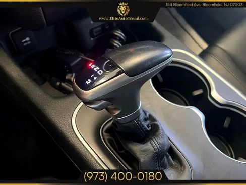 Used 2020 Dodge Durango SXT image 23