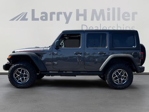 New 2025 Jeep Wrangler Unlimited Rubicon w/ Technology Group image 2