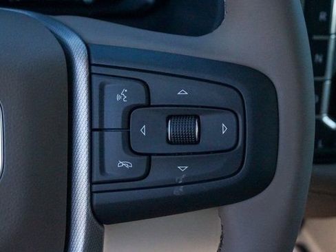 Used 2024 GMC Yukon Denali image 10