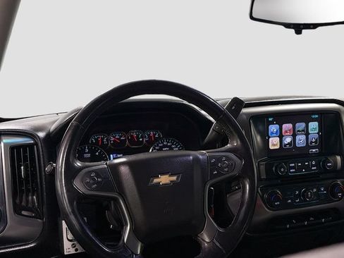 Used 2018 Chevrolet Silverado 1500 LT w/ LT Convenience Package AWD/4WD image 17