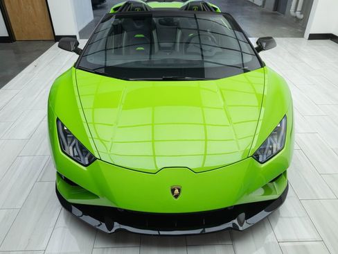 Used 2021 Lamborghini Huracan EVO RWD image 8