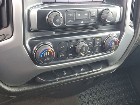 Used 2016 GMC Sierra 1500 SLE w/ SLE Value Package AWD/4WD image 19