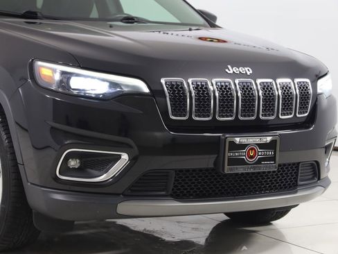 Used 2019 Jeep Cherokee Limited AWD/4WD image 38