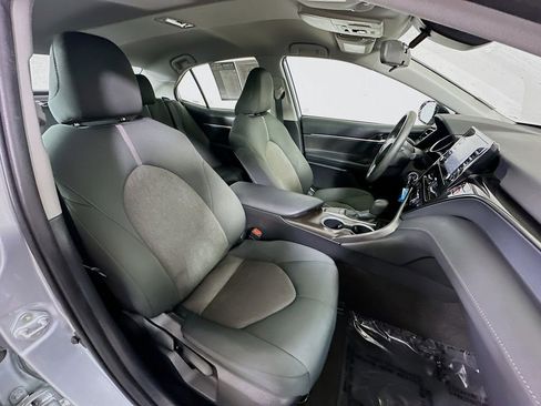Used 2023 Toyota Camry LE image 12