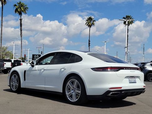Used 2021 Porsche Panamera RWD image 2