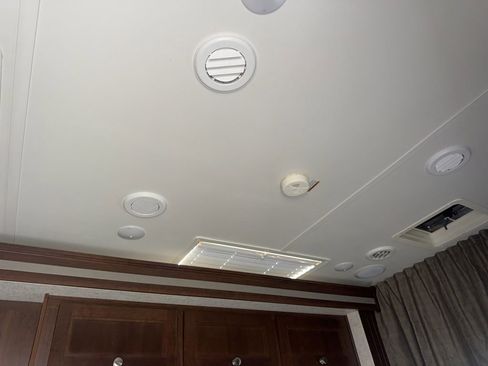 Used 2017 Ford E-450 and Econoline 450 Super Duty w/ Motorhome Prep Package image 45