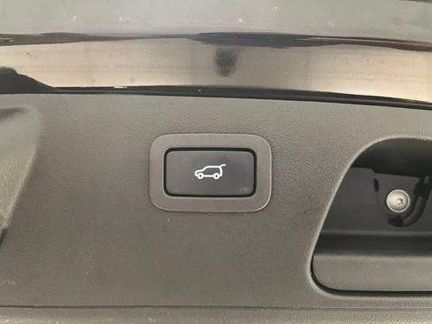 Used 2020 Jaguar E-PACE AWD/4WD image 26