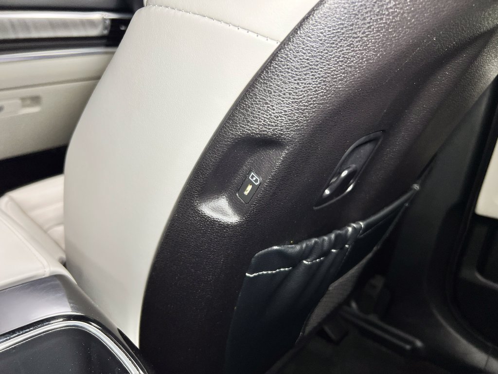 Used 2025 Kia Telluride SX Prestige AWD/4WD image 28