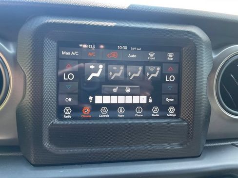 Used 2022 Jeep Wrangler Sport AWD/4WD image 24