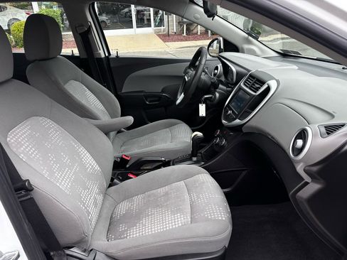 Used 2017 Chevrolet Sonic LT FWD image 26