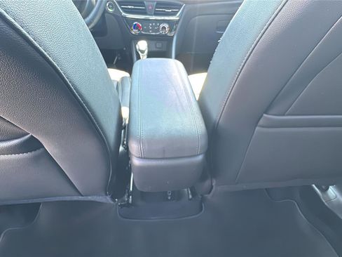 Used 2024 Buick Encore GX Sport Touring FWD image 24