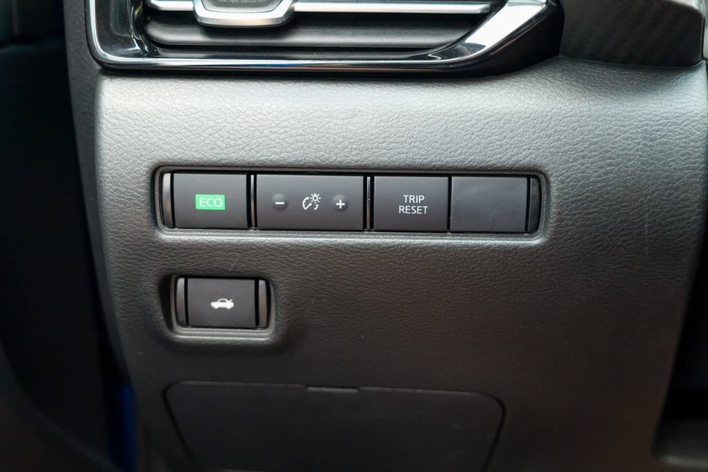 Used 2023 Nissan Sentra SR w/ SR Premium Package FWD image 51