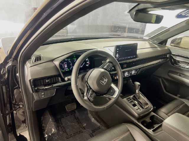 Used 2024 Honda CR-V Sport Touring image 11