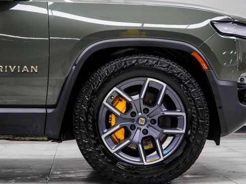 Used 2022 Rivian R1T Launch Edition AWD/4WD image 8