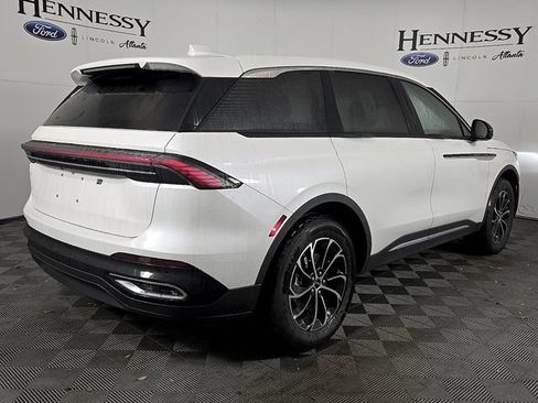 Used 2026 Lincoln Nautilus Premier w/ Equipment Group 102A AWD/4WD image 4