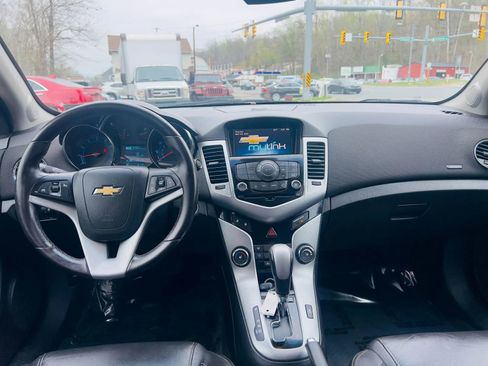 Used 2014 Chevrolet Cruze LTZ w/ RS Package FWD image 18